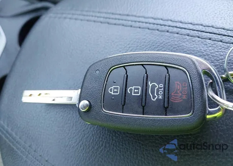 2017 Hyundai Santa Fe Sport 2.4L из США, поврежденный, VIN 5XYZT3LB2HG496261